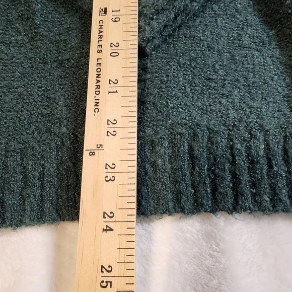 Altar'd State Hunter Green Chunky Knit Sweater, Crew Neck, Size Large - Picture 4 of 4